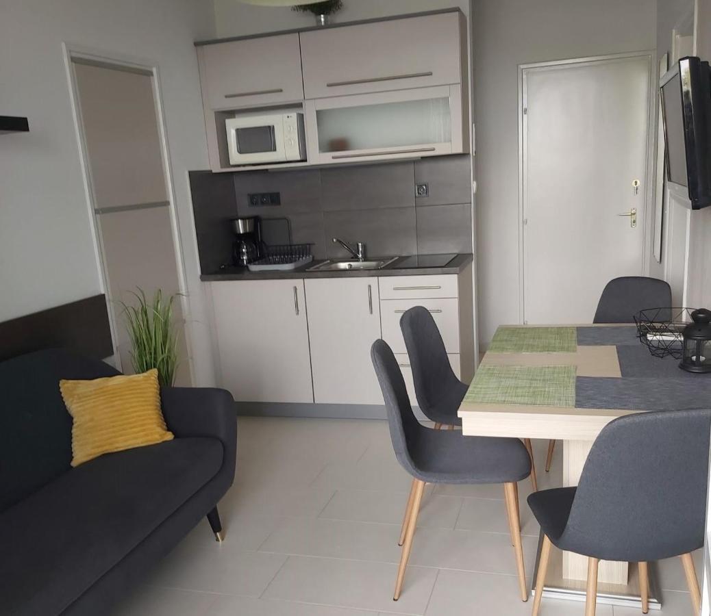 Apartmanhaz Horvath Balatonboglár Extérieur photo