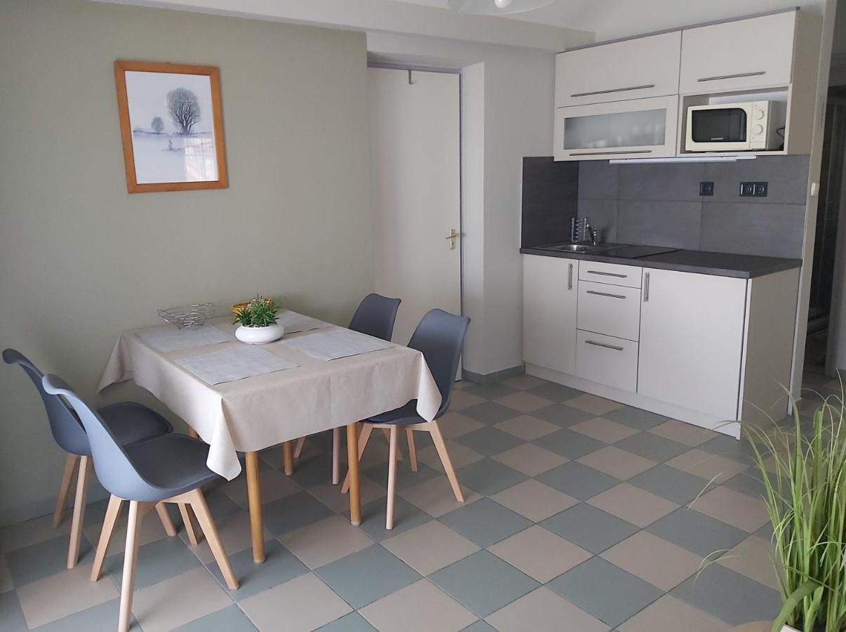 Apartmanhaz Horvath Balatonboglár Extérieur photo