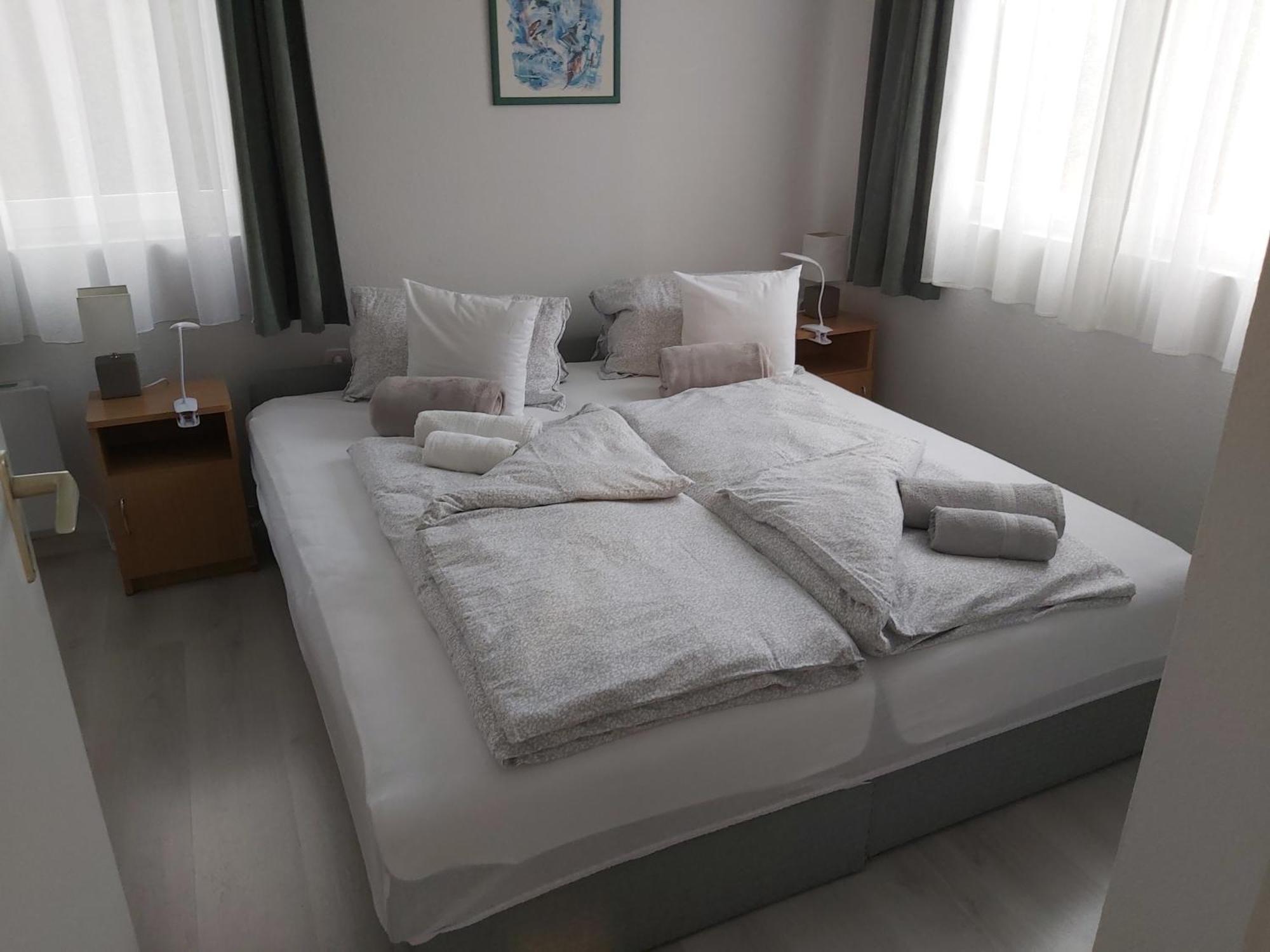 Apartmanhaz Horvath Balatonboglár Extérieur photo