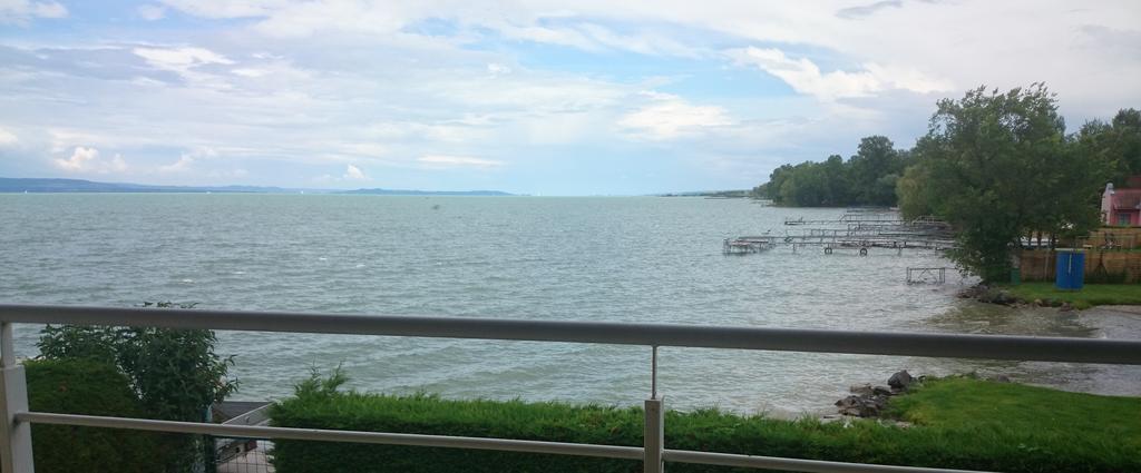 Apartmanhaz Horvath Balatonboglár Extérieur photo